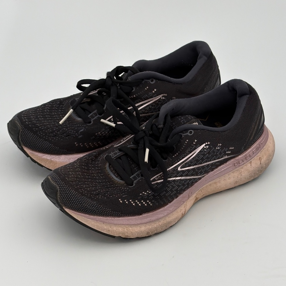 Brooks Women's Black and Pink Athletic Running Shoes - Picture 2 of 4